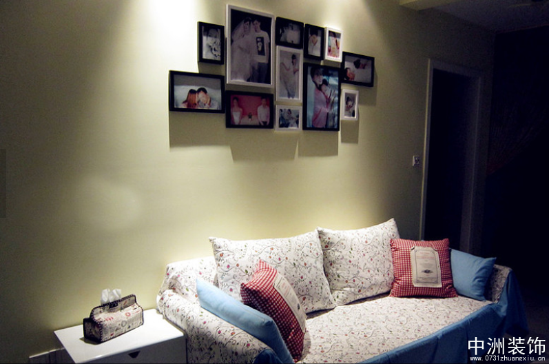 小户型室内装修效果图样板房沙发背景